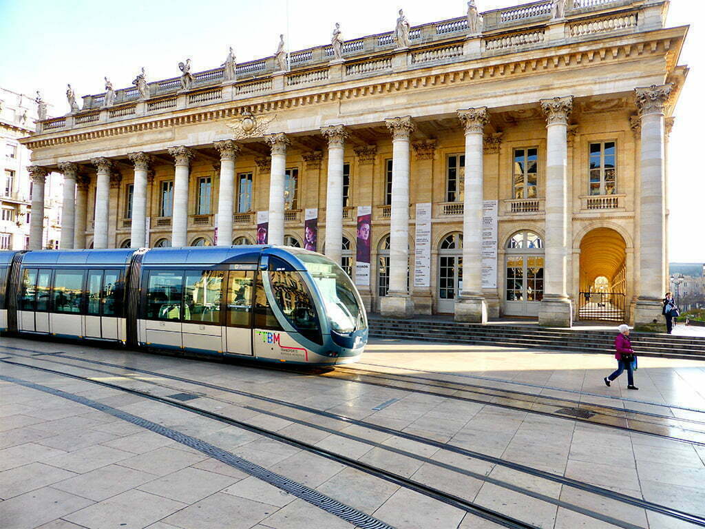 bordeaux free walking tour