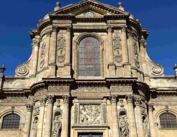 The church of Notre-Dame de Bordeaux, a treasure of the Baroque period