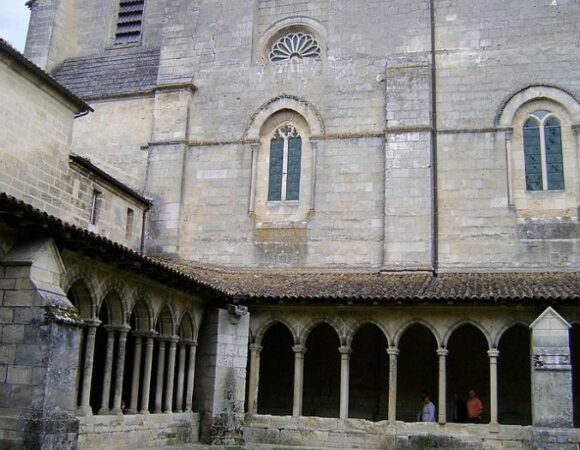Eglise Collegiale Saint Emilion: a historical jewel